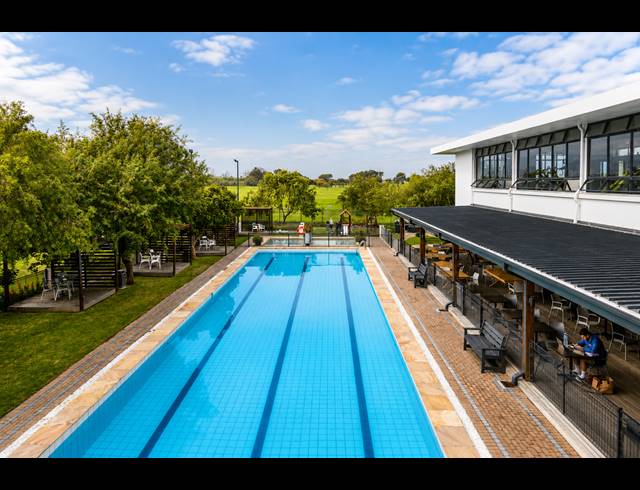 3 BEDROOM APARTMENT TO LET IN DE VELDE